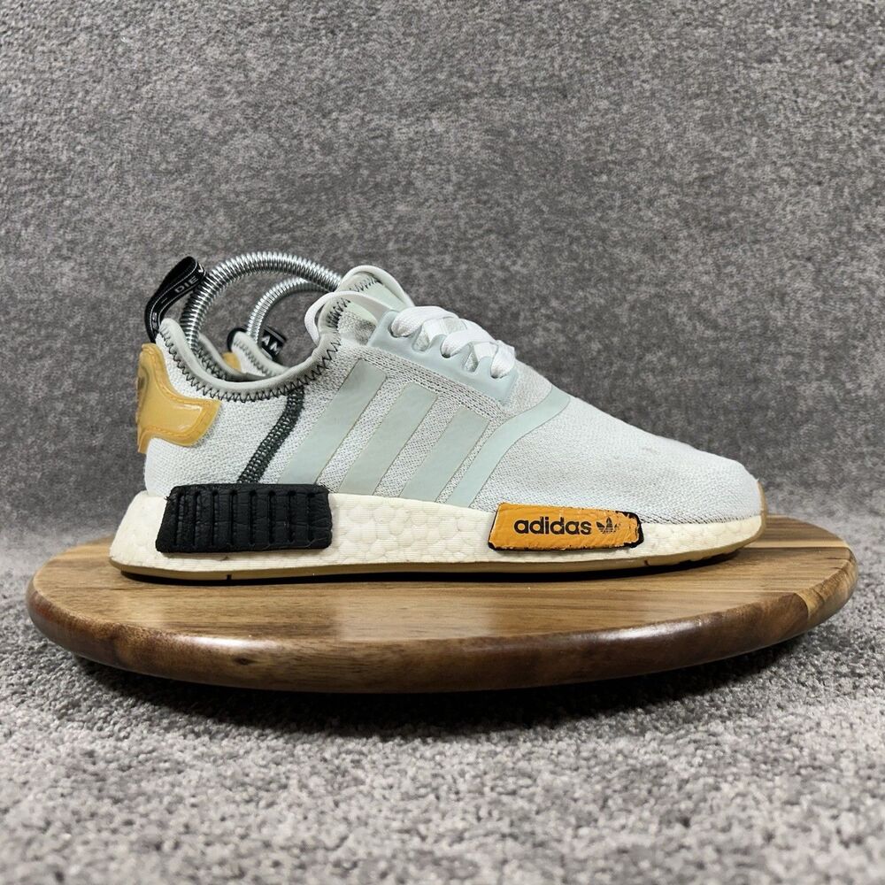Adidas Boost Nmd_R1 BD8028 Women’s Sz 6 Vapor Green Athletic Running Shoes Used